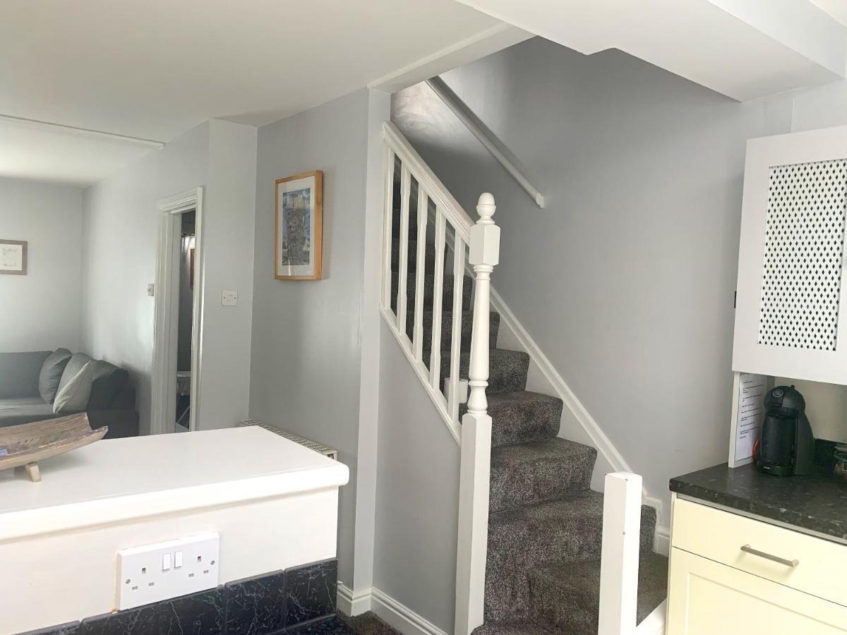 Stay In The Heart Of York At The Hampden - Free Parking - York Holiday Home Exterior foto
